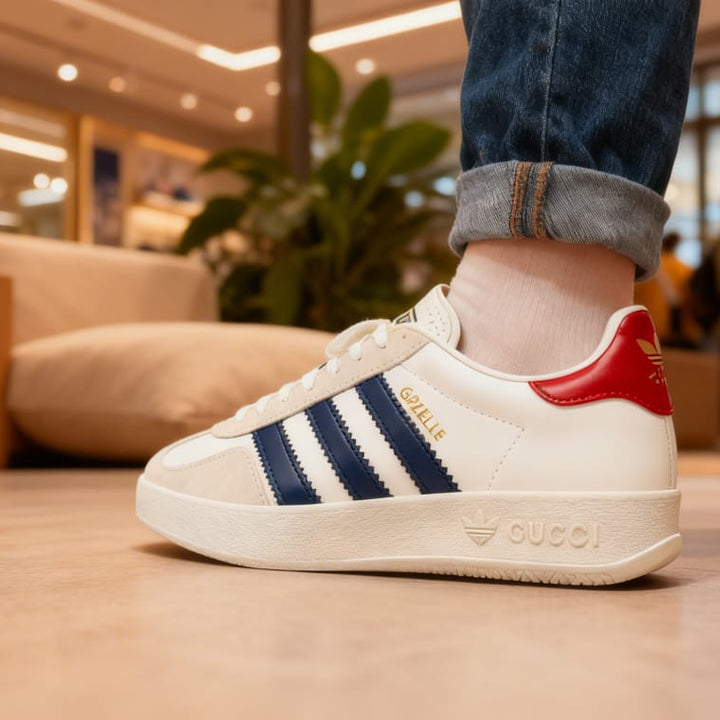 SAMBA BLANCO RAYAS AZULES TALON ROJO SB